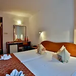 Hotel Kamchia Park 3*