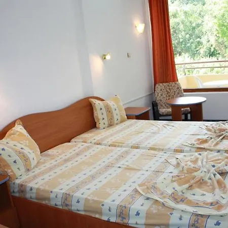 מלון Kamchia Park 3*