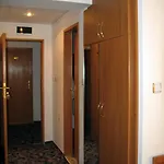 Хотел Kamchia Park 3*