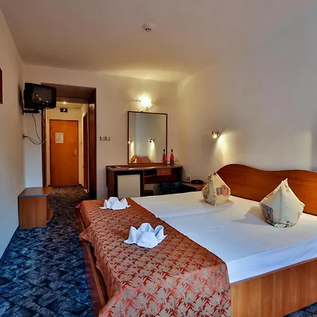 ホテル Kamchia Park 3*