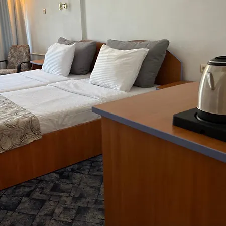 Kamchia Park 3*