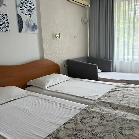 Hotel Kamchia Park