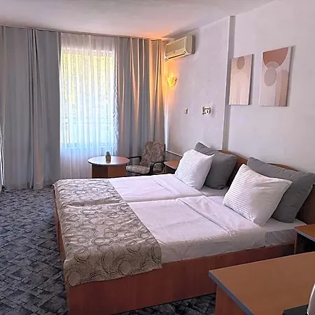 Hotel Kamchia Park